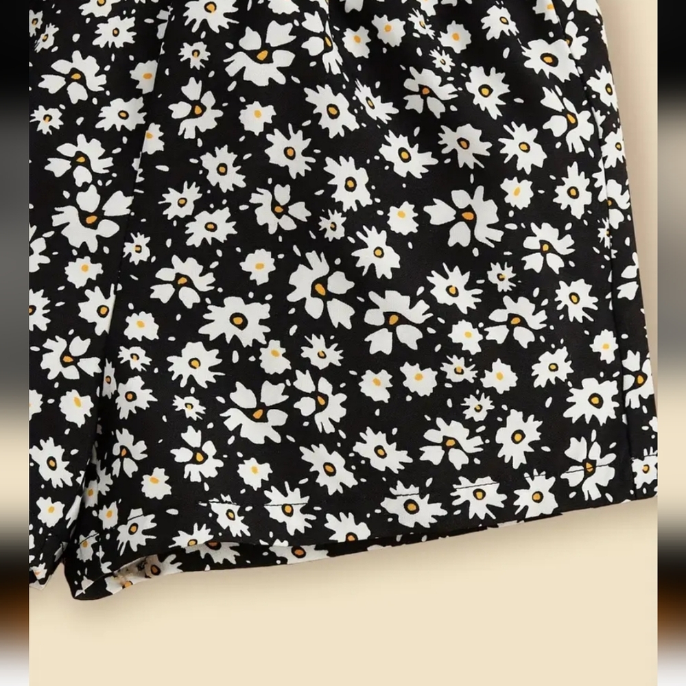 Black Ribbed Top with Floral Print Shorts - Picture 5 of 5